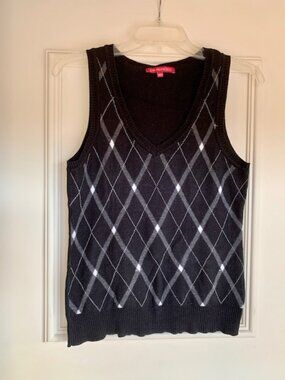 Black and White checkered pattern knit tank top